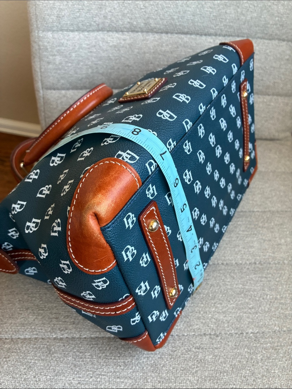Dooney & Bourke Large Signature Monogram Zip Satchel Navy Blue & White Leather - Picture 4 of 16